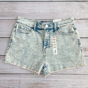 NWT SO High Rise Mom Shorts Women’s Size 9/29 Light Wash Denim Raw Hem
